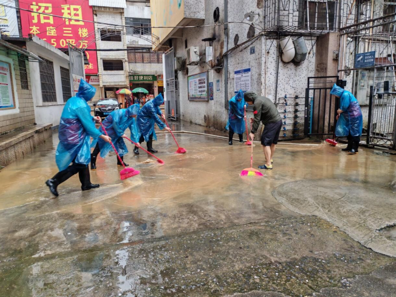 以“汛”为令 闻“汛”而动——市住建管理局全力筑牢防汛减灾坚固防线.docx_5